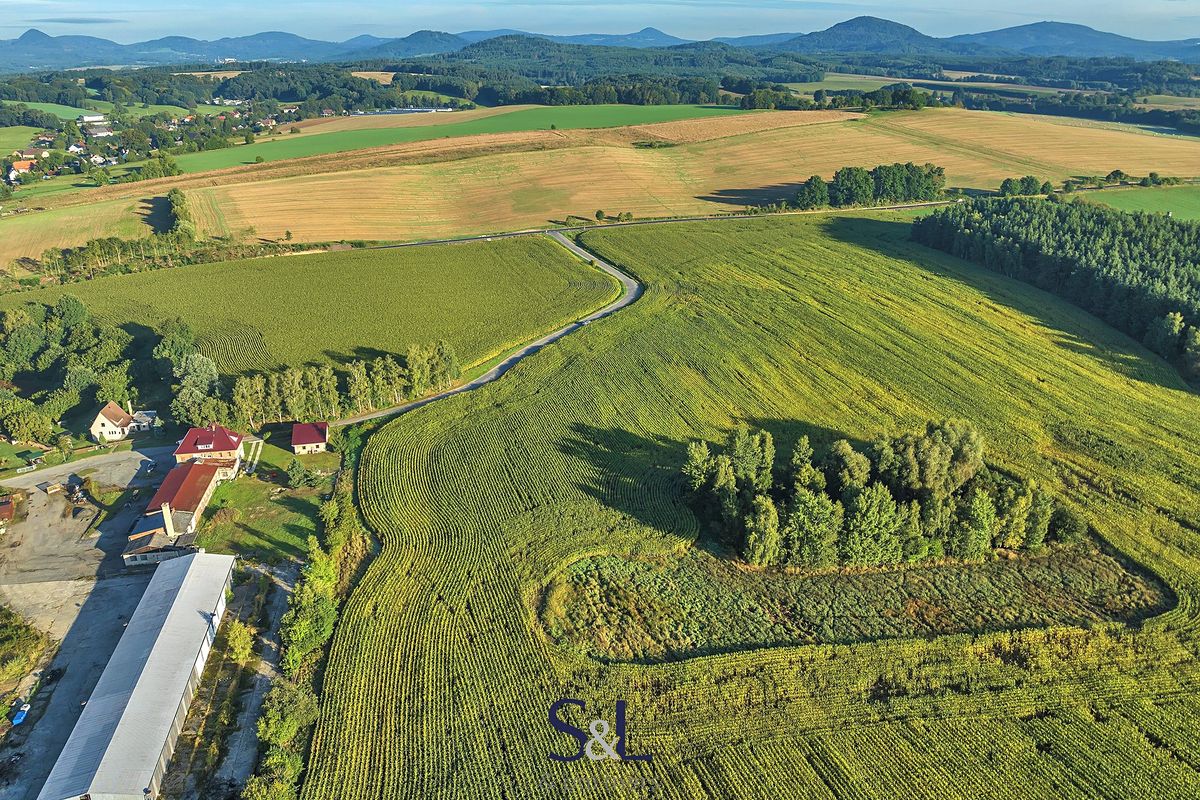 Prodej komerčního pozemku 13896 m² – fotografie 2