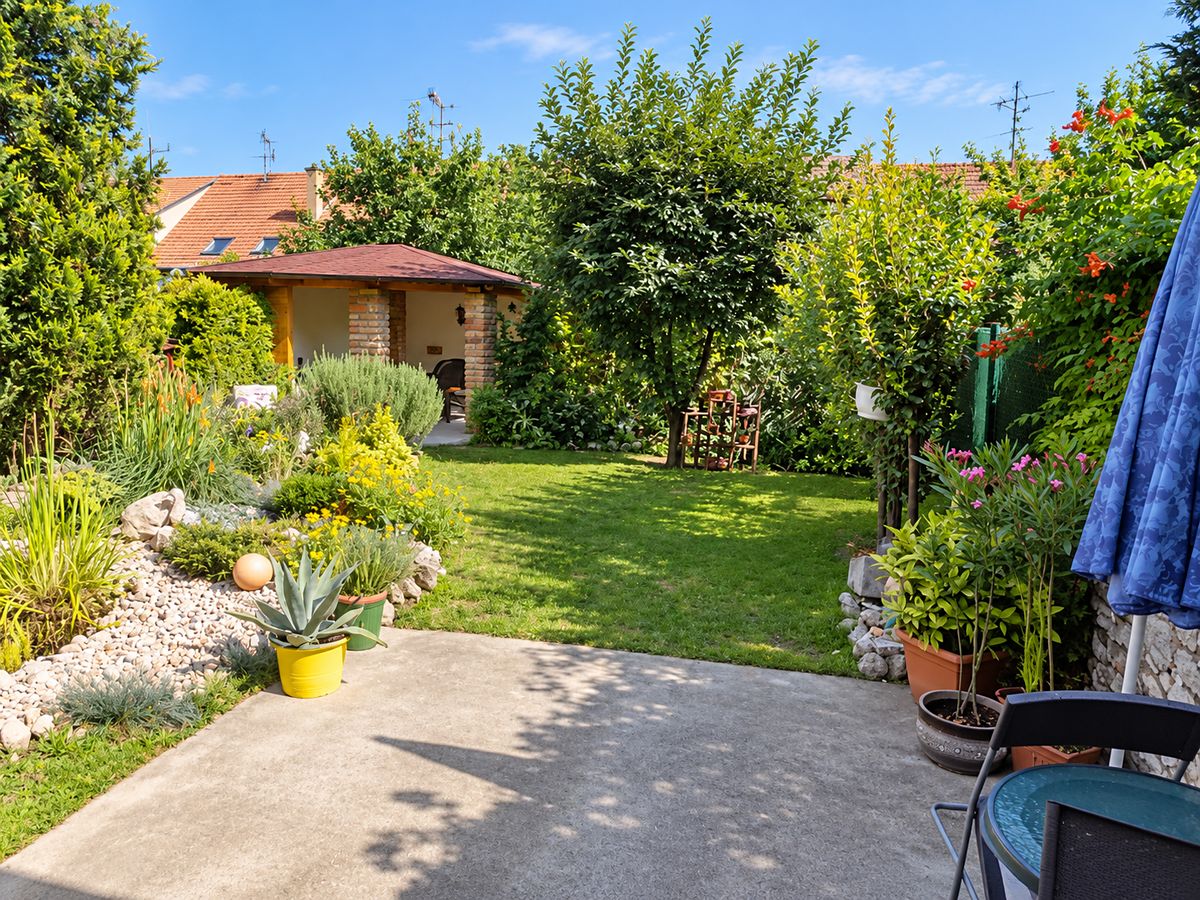 Pronájem bytu 2+kk 70 m² – fotografie 2