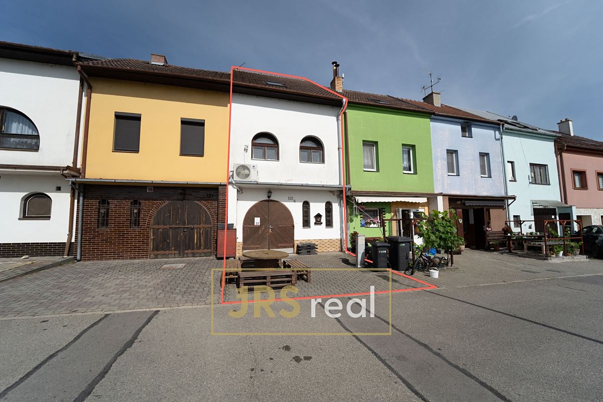 Prodej rodinného domu 155 m², pozemek 108 m²