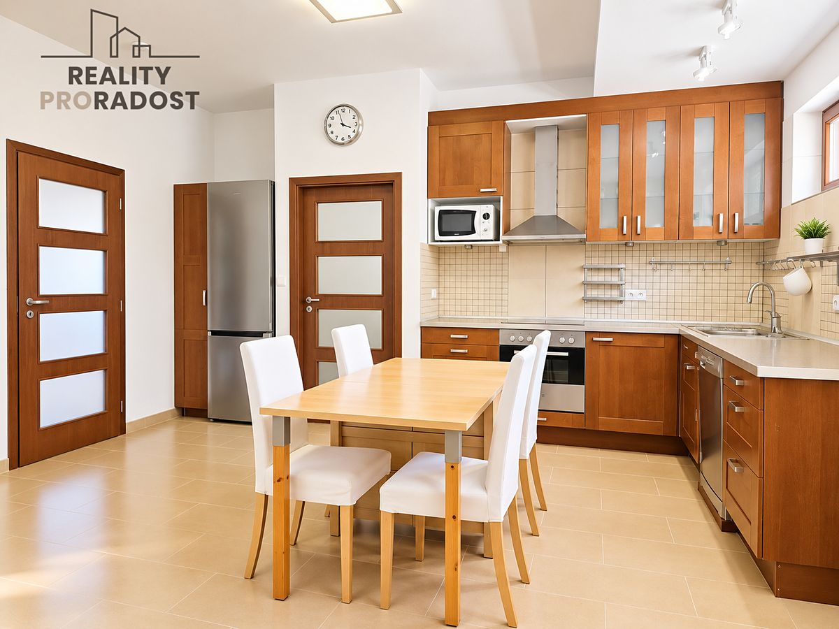 Pronájem rodinného domu 82 m², pozemek 121 m² – fotografie 4