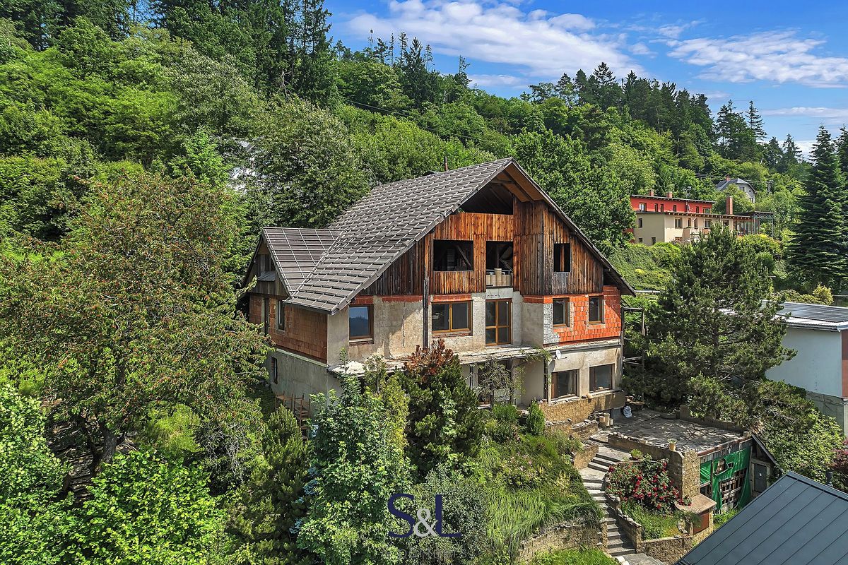 Prodej rodinného domu 528 m², pozemek 1508 m² – fotografie 3