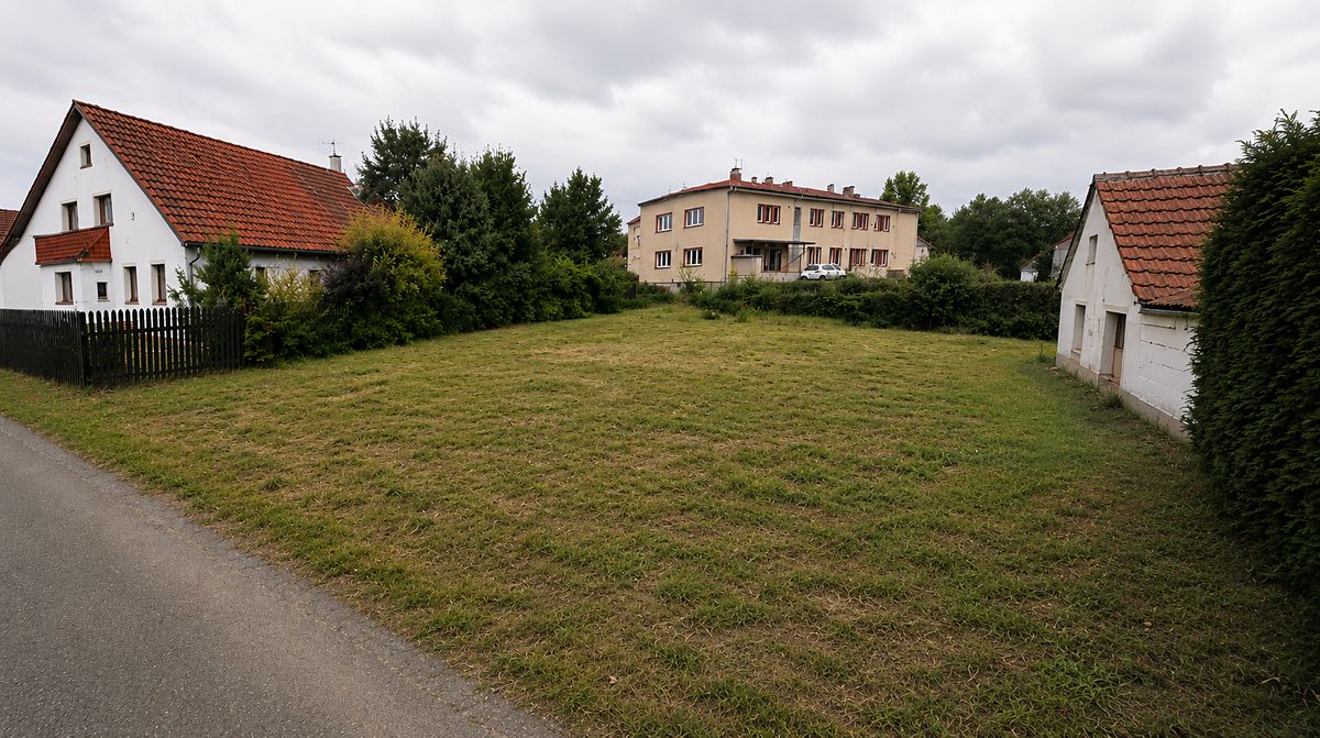 Prodej stavebního pozemku 827 m²