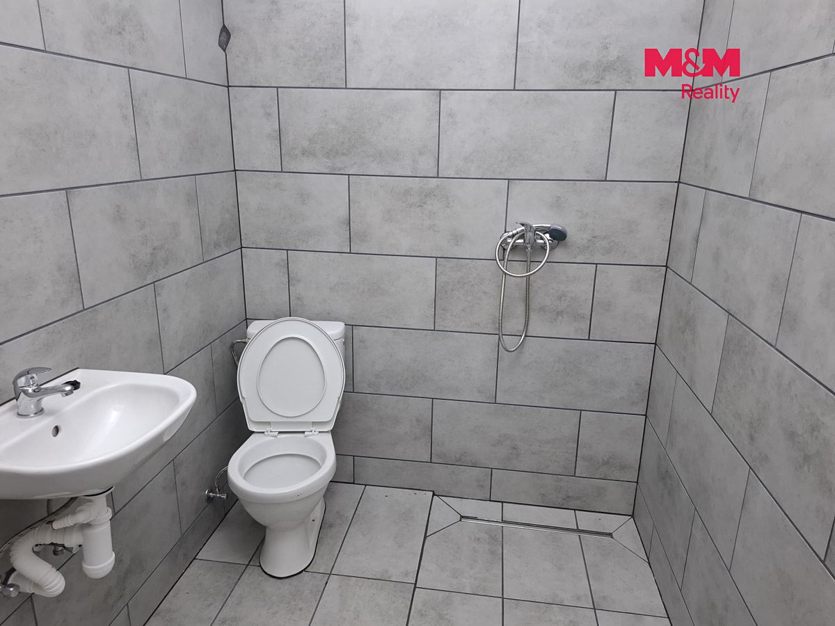 Pronájem bytu 2+kk 40 m² – fotografie 2