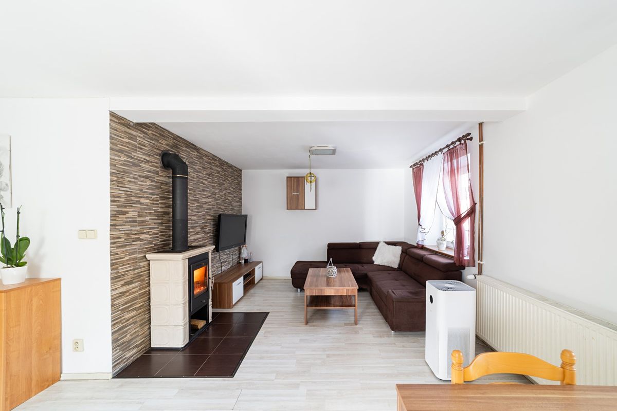 Prodej rodinného domu 113 m², pozemek 767 m² – fotografie 3