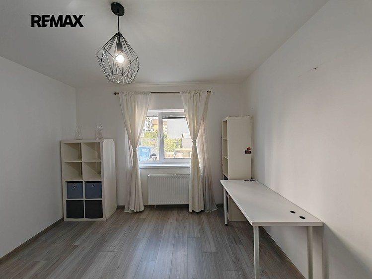 Квартира 3+kk в оренду, 74 м² (22 з 31)