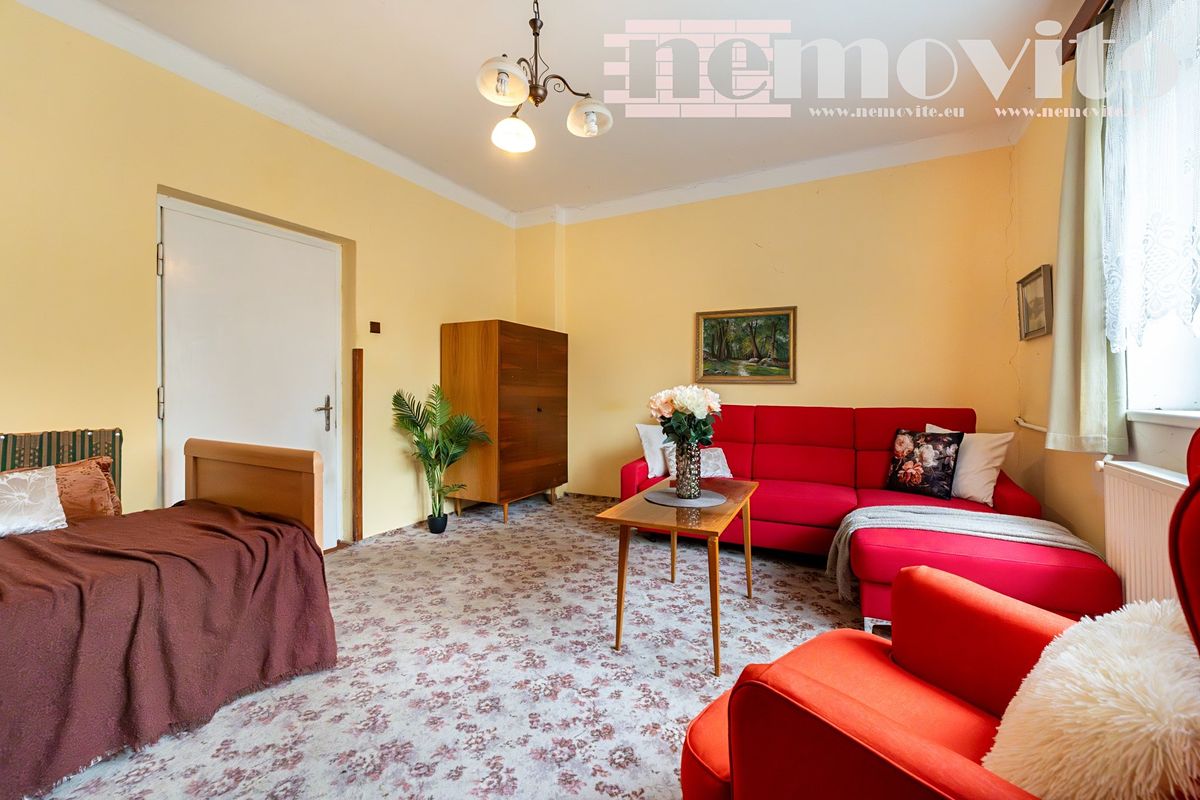 Prodej rodinného domu 153 m², pozemek 961 m² – fotografie 4