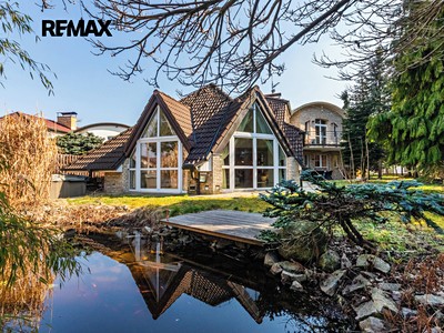 Prodej  rodinného domu 433 m², pozemek 826 m²