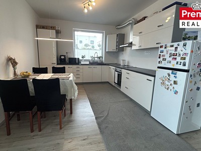 Pronájem bytu 3+kk 87 m²