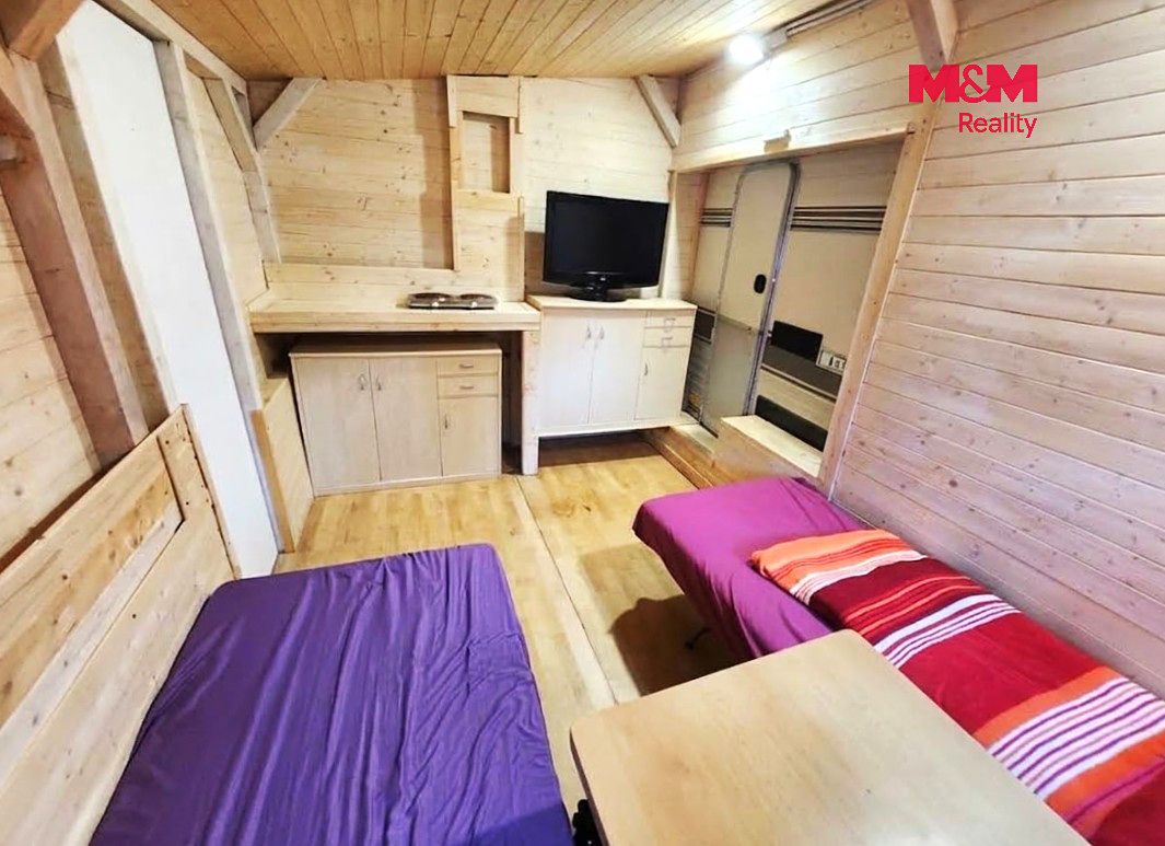 Prodej chaty 35 m², pozemek 50 m² – fotografie 2