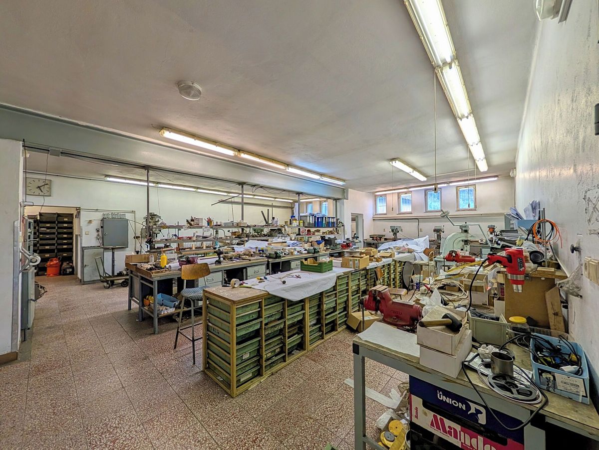Prodej obchodního prostoru 950 m²