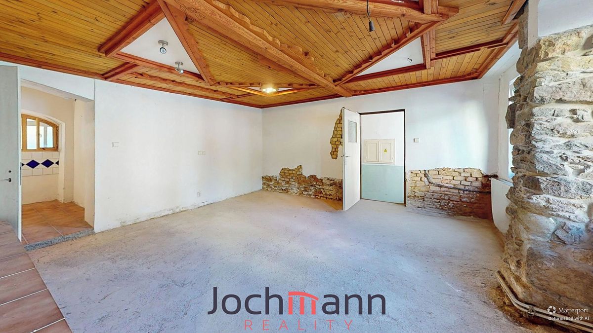 Prodej rodinného domu 310 m², pozemek 377 m² – fotografie 5