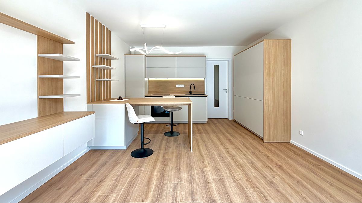 Pronájem bytu 1+kk 43 m² – fotografie 2