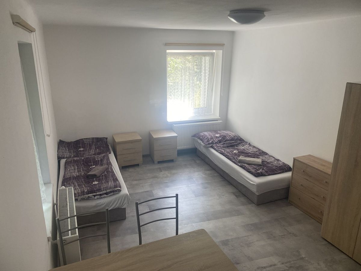 Pronájem bytu pokoje 18 m² – fotografie 3