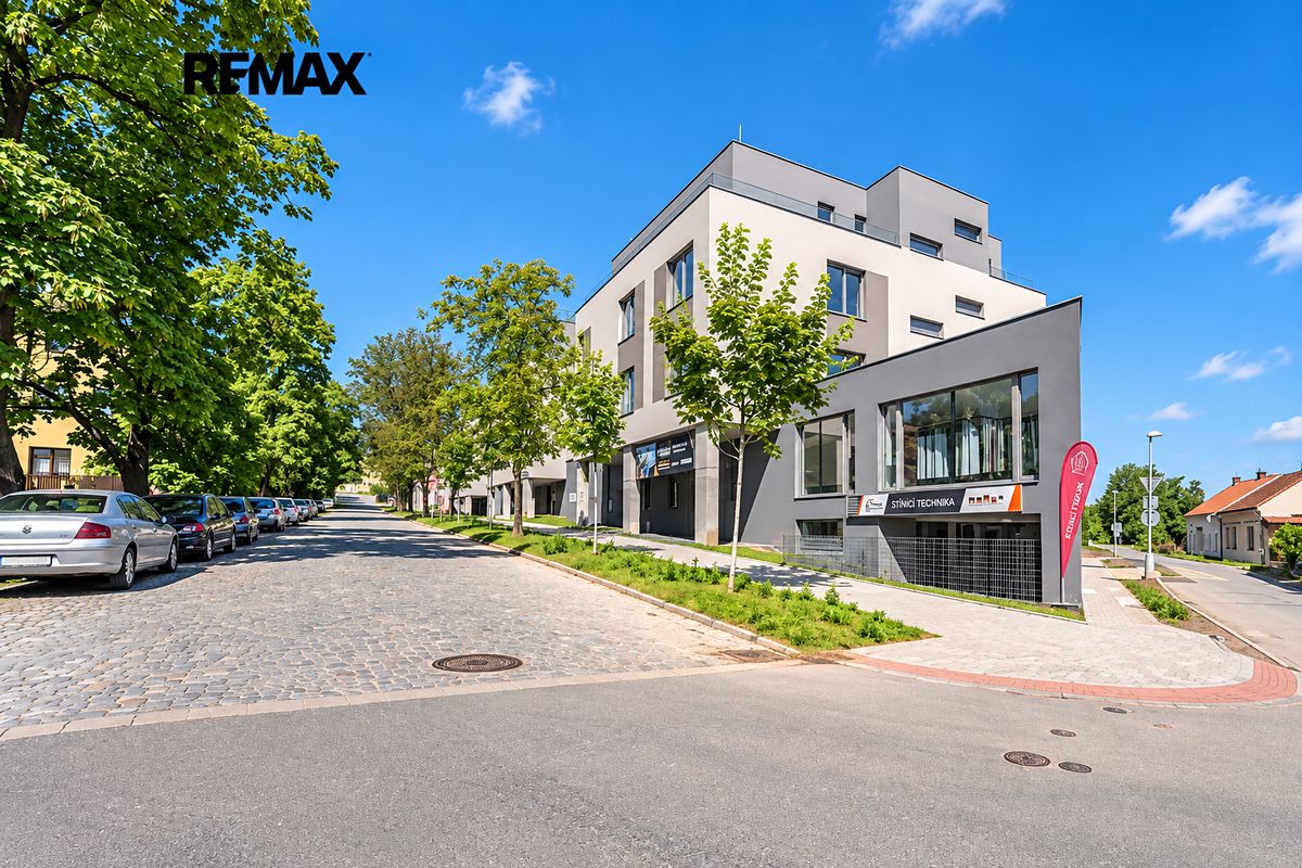 Pronájem bytu 1+kk 53 m² – fotografie 4