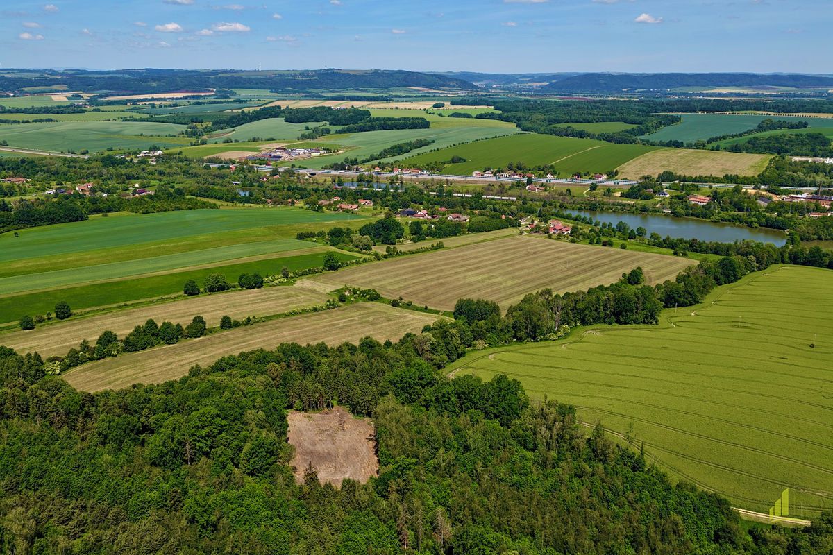 Prodej stavebního pozemku 39934 m² – fotografie 3