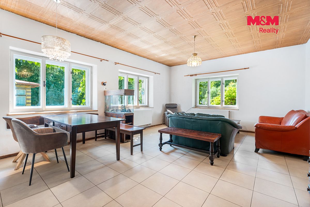 Prodej rodinného domu 130 m², pozemek 681 m² – fotografie 3