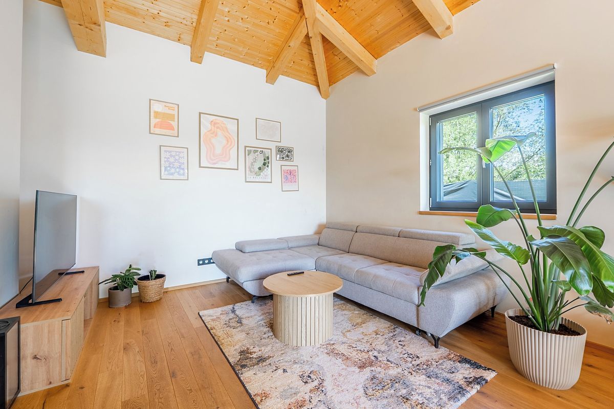 Prodej rodinného domu 165 m², pozemek 1560 m² – fotografie 5