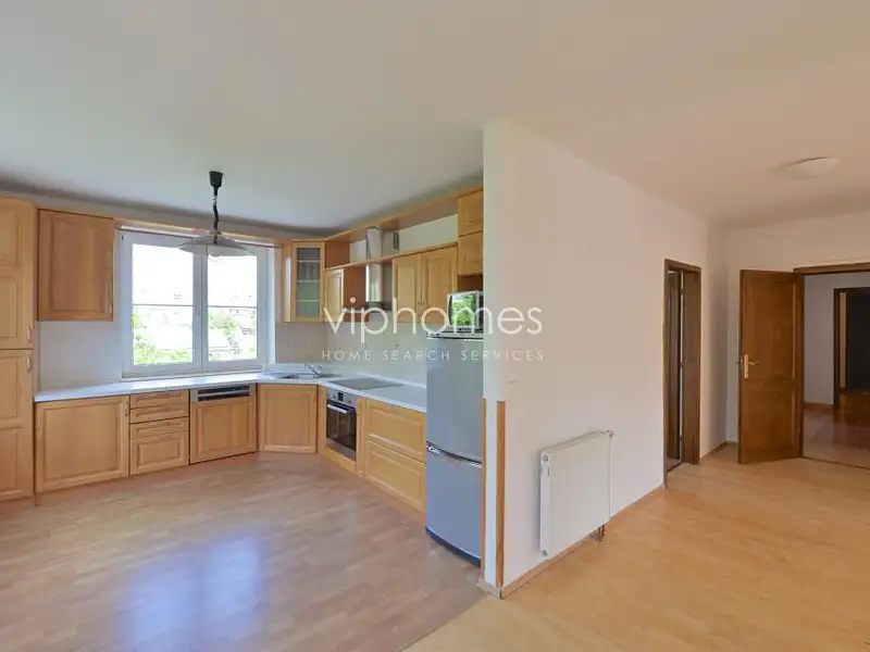 Pronájem vily 500 m², pozemek 800 m², Praha – náhled fotky 3