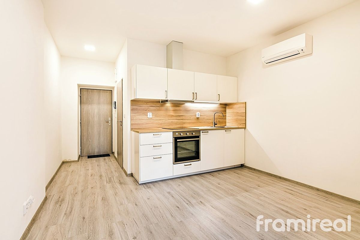 Pronájem bytu 1+kk 20 m² – fotografie 2
