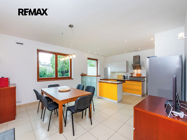 Будинок на продаж, 300 м² (18 з 41)