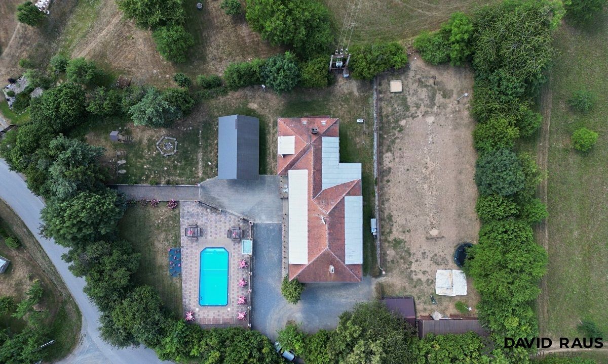 Prodej rodinného domu 542 m², pozemek 4003 m² – fotografie 2