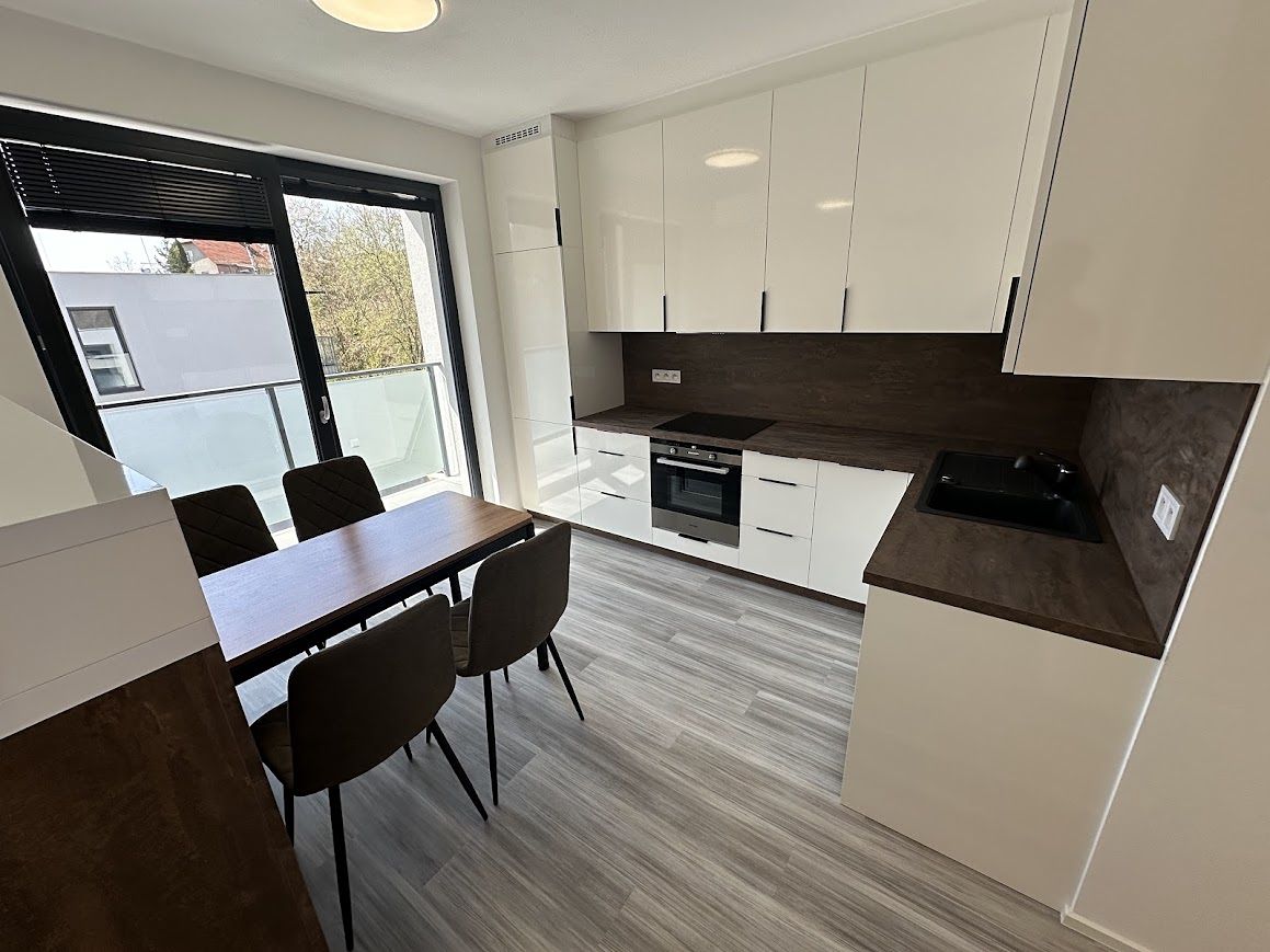 Pronájem bytu 3+kk 67 m² – fotografie 5