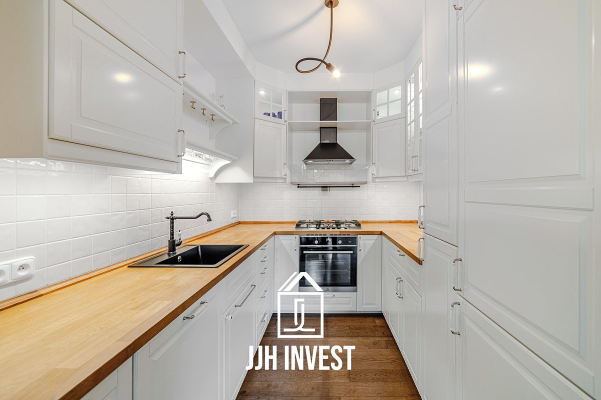 Pronájem bytu 4+kk 138 m² – fotografie 4