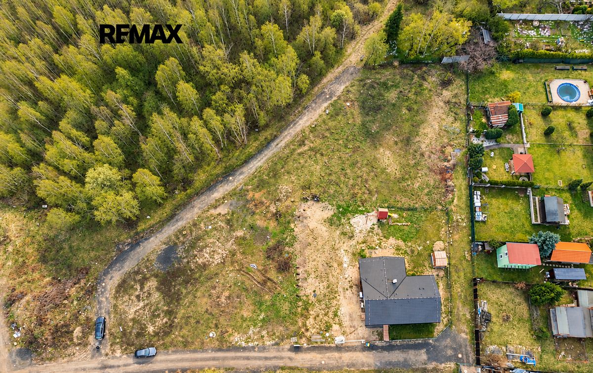 Prodej stavebního pozemku 838 m², Košťany – fotka 1 z 3