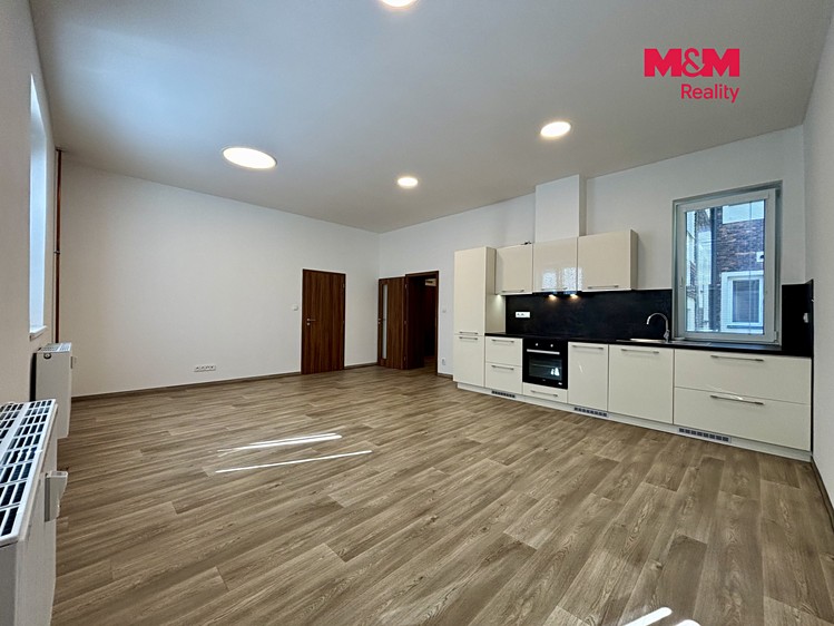 Квартира 2+kk в оренду, 64 м² (2 з 11)
