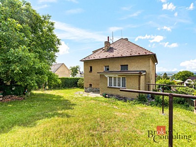 Haus zum Kauf, 270 m² (2 von 33)
