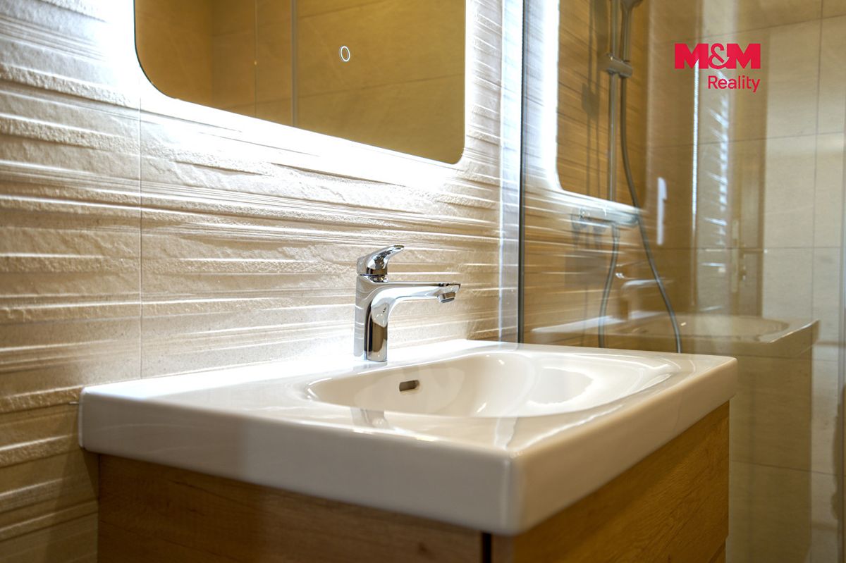 Prodej rodinného domu 114 m², pozemek 786 m² – fotografie 5