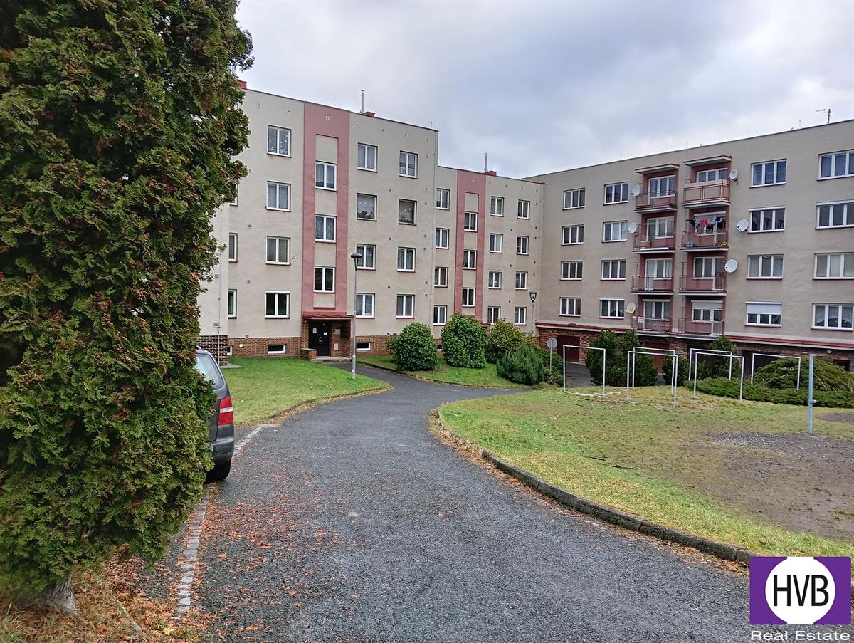 Pronájem bytu 3+1 77 m² – fotografie 2