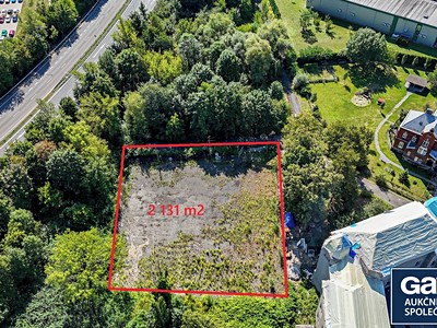 Prodej  komerčního pozemku 2 131 m²