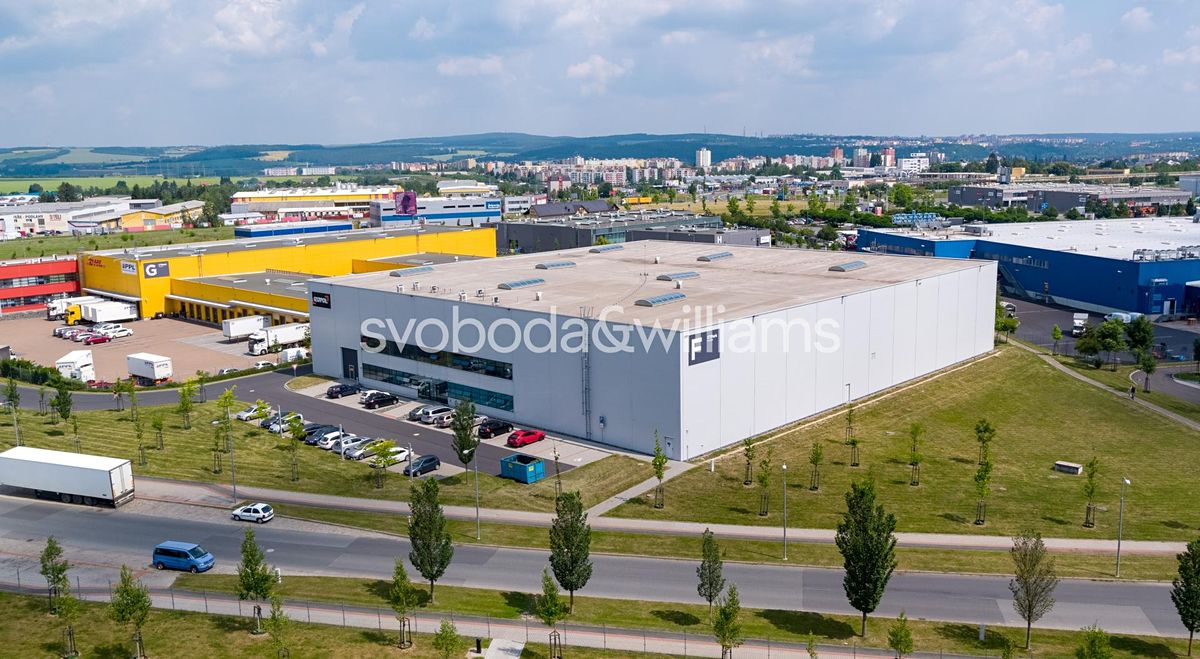 Pronájem skladového prostoru 5119 m² – fotografie 2