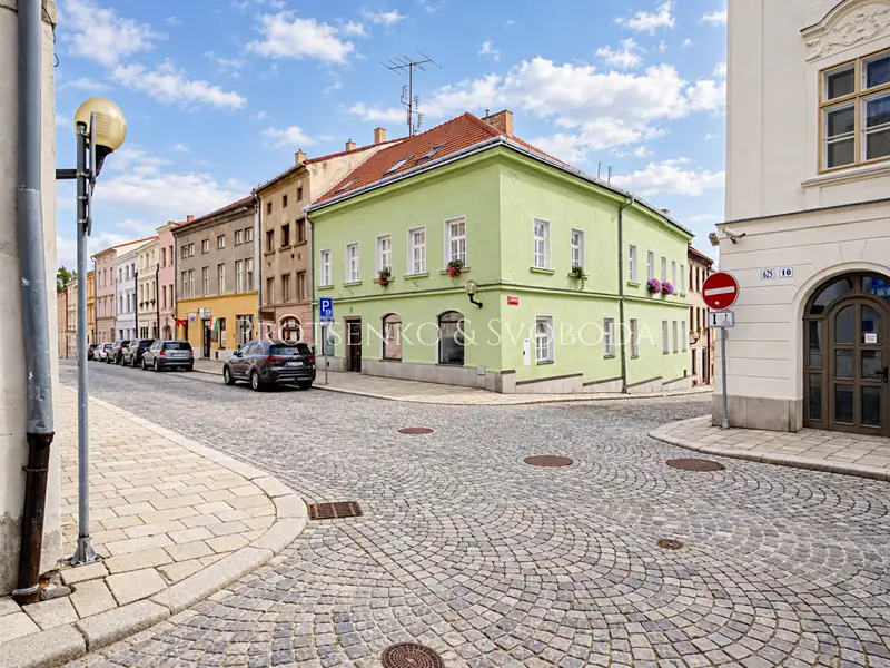 Prodej vícegeneračního domu 300 m², pozemek 150 m², Jihlava – náhled fotky 2