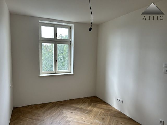 Pronájem bytu 3+kk 68 m² – fotografie 4