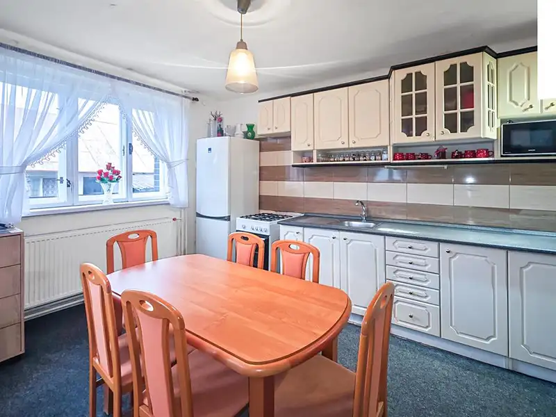 Prodej rodinného domu 120 m², pozemek 805 m², Svojšice – náhled fotky 3