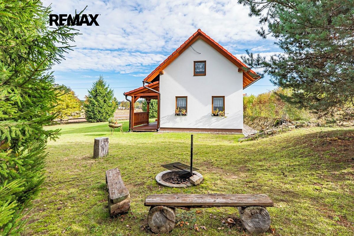 Pronájem rodinného domu 73 m², pozemek 1471 m² – fotografie 2