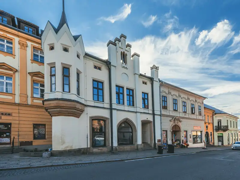 Prodej bytu 4+kk 167 m², Resselovo náměstí, Chrudim – Chrudim I