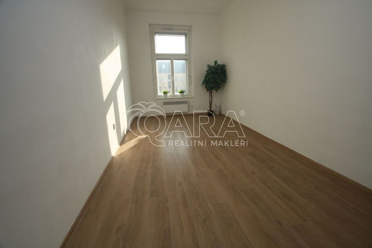 Pronájem bytu 1+kk 29 m²