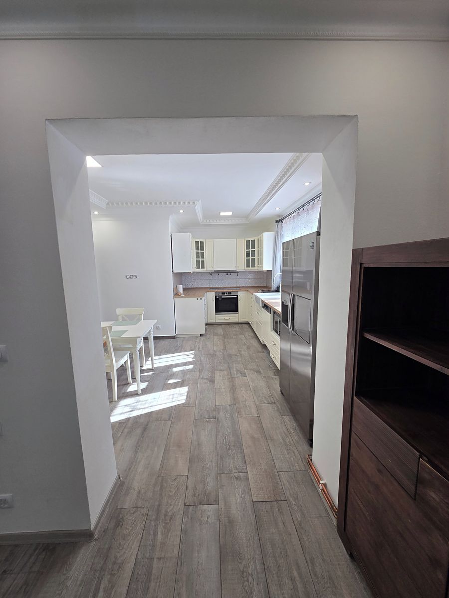Pronájem bytu 3+kk 85 m² – fotografie 3
