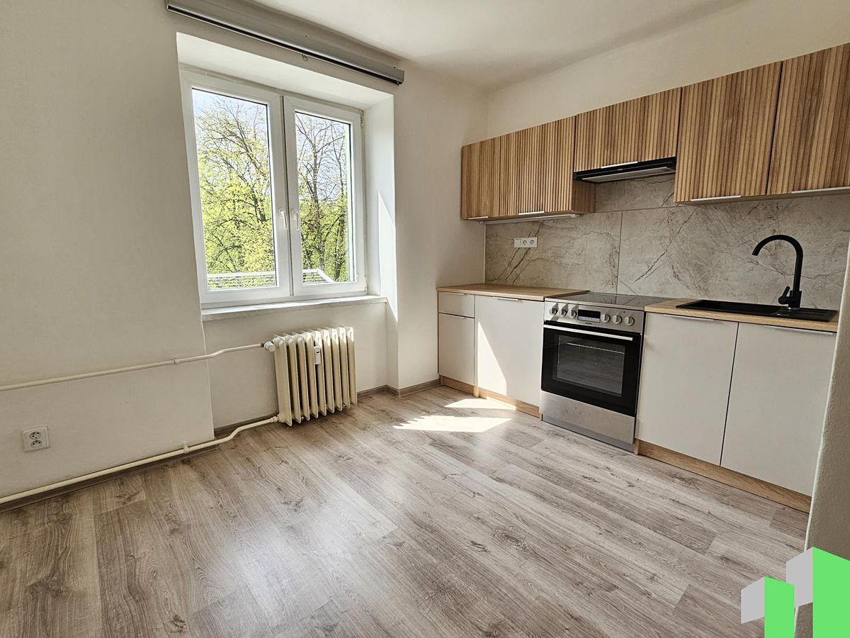 Pronájem bytu 1+1 27 m²