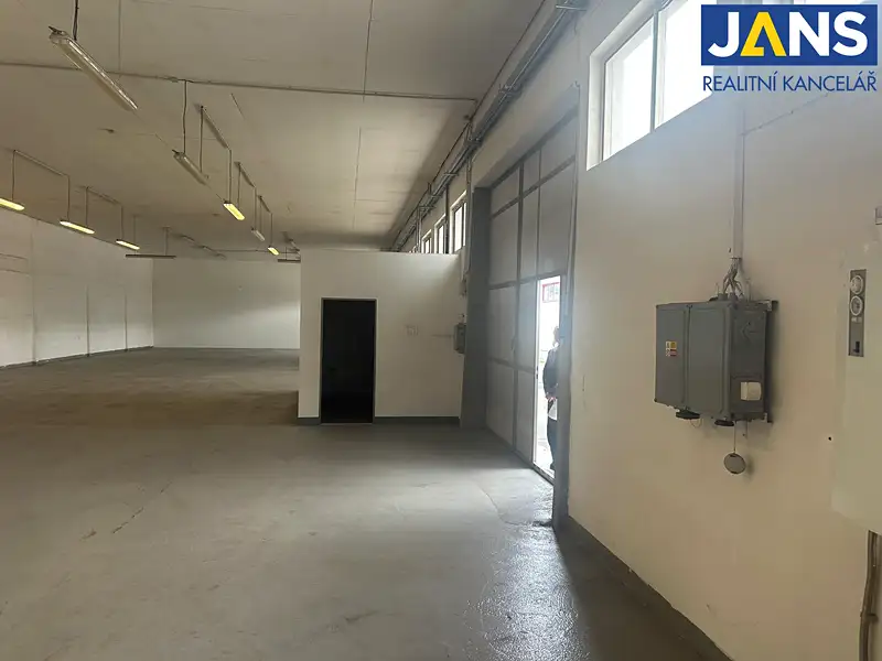 Pronájem výrobní haly, prostoru 430 m², Krnov – náhled fotky 2
