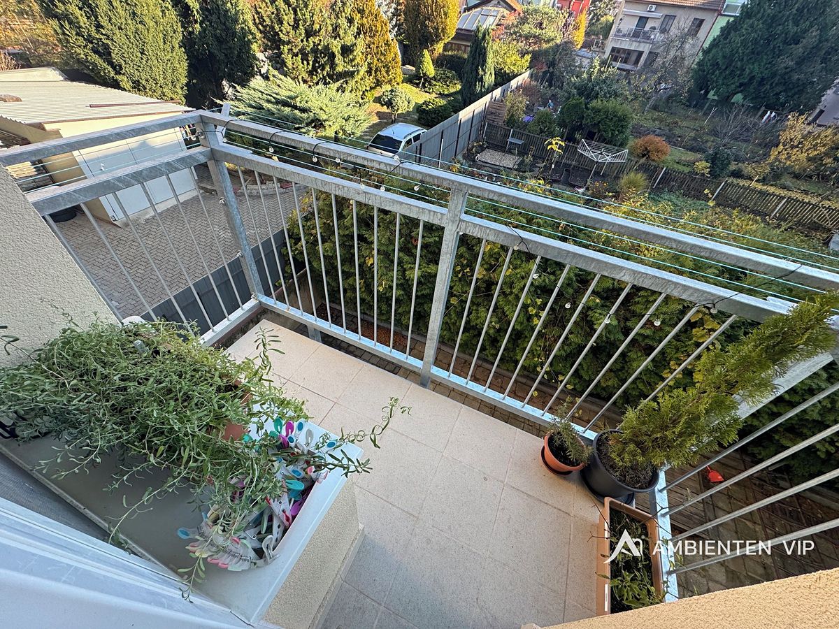 Pronájem bytu 2+1 57 m² – fotografie 3