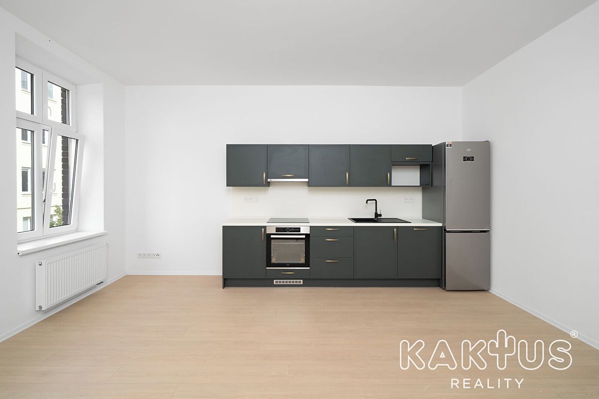 Pronájem bytu 1+kk 33 m²