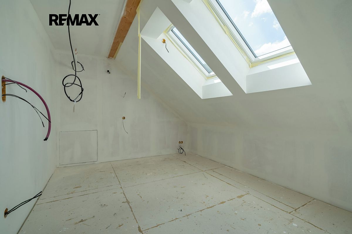 Prodej rodinného domu 130 m², pozemek 3400 m² – fotografie 5