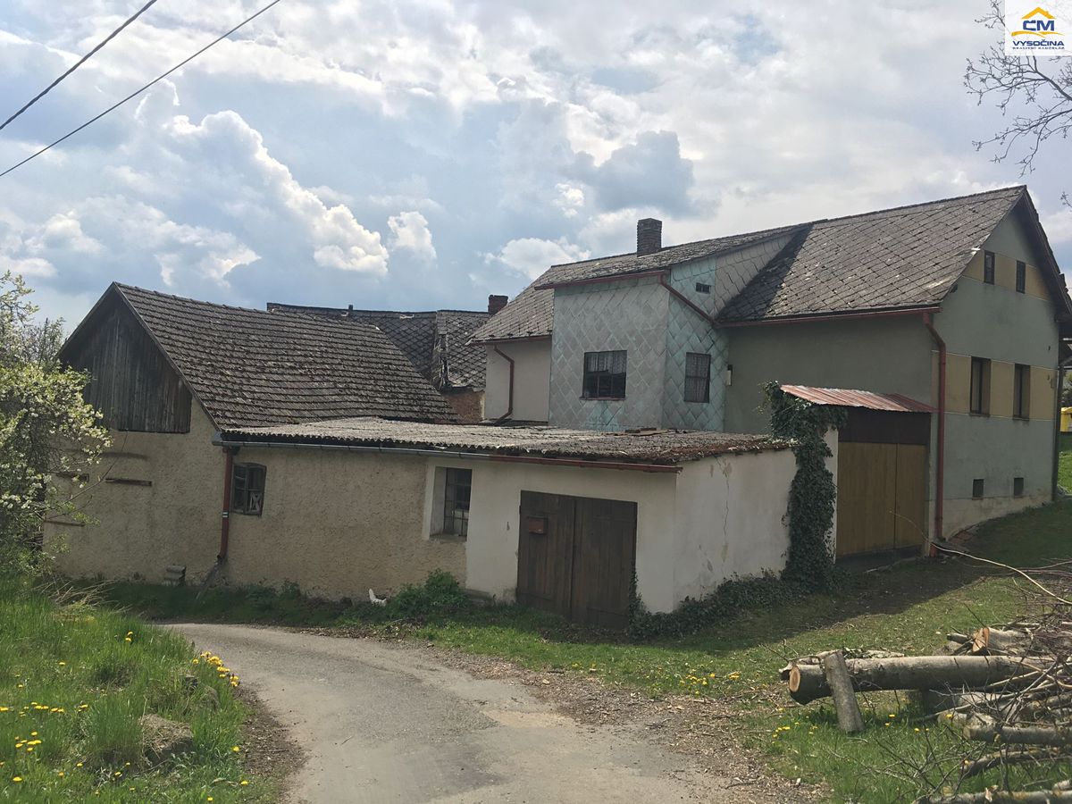 Prodej rodinného domu 80 m², pozemek 442 m² – fotografie 2