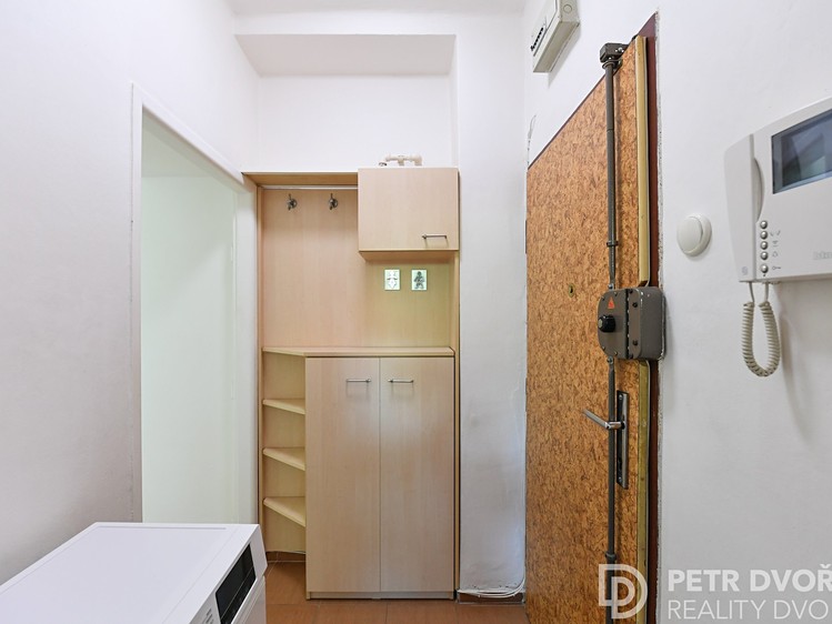 Prodej bytu 2+kk, 40 m² (10 z 27)