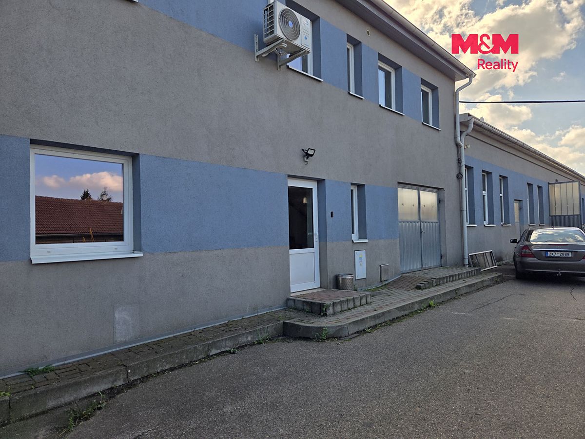 Pronájem kanceláře 28 m² – fotografie 2