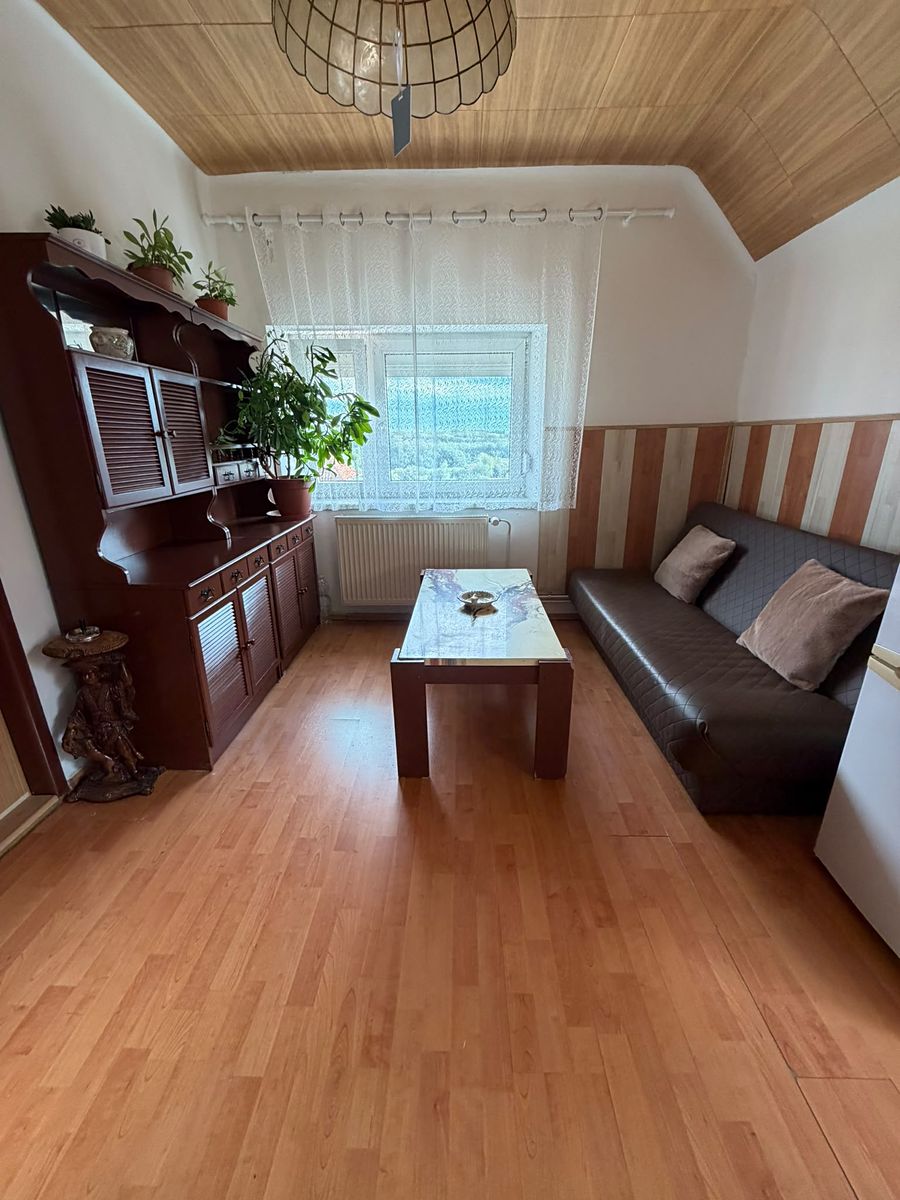 Pronájem bytu 2+kk 68 m² – fotografie 4
